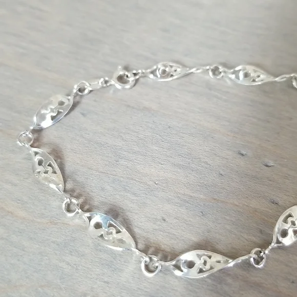 Sterling Silver Twist Bracelet - Picture 2 of 5
